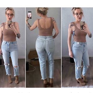 Abercrombie Mom Jean High Rise 8R 29 A&F Distressed Denim